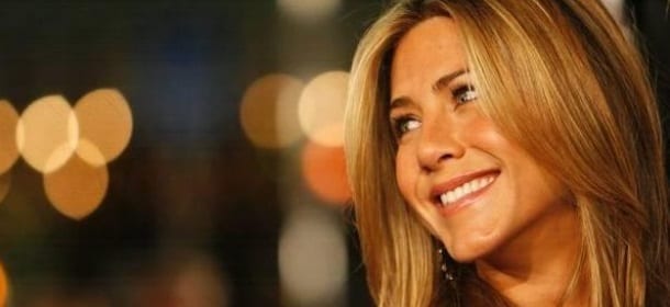 Jennifer Aniston incinta grazie alla fecondazione in vitro