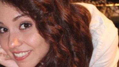 Raffaella Mennoia e le presunte frecciatine a Sharon Bergonzi: fan in rivolta