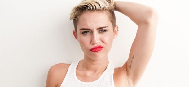 Miley Cyrus confessa: ho avuto anche relazioni con donne