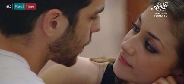 Amici 14, Virginia incontra Cristian prima della finale: "L'amore è amore" [VIDEO]