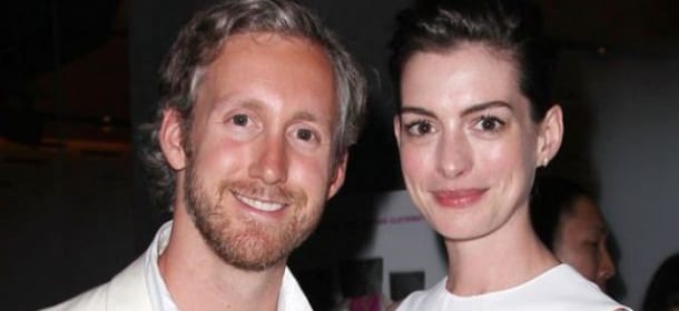 Anne Hathaway incinta: "Già entrata nel secondo trimestre"