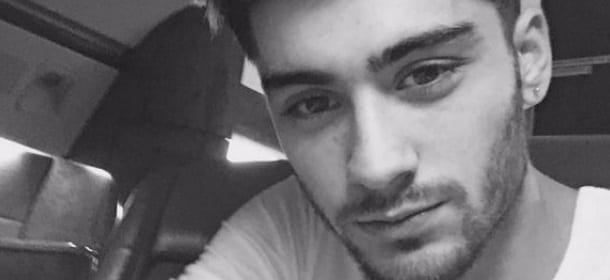 Zayn Malik, le foto a petto nudo mandano in visibilio le fan