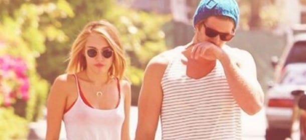 Miley Cyrus e Liam Hemsworth insieme: ritorno di fiamma in Australia [FOTO]