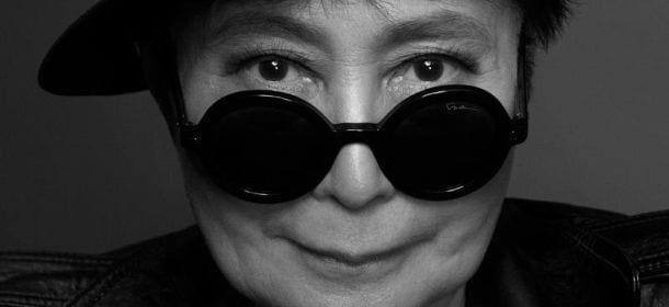 Paura per Yoko Ono, ricoverata per ictus, ma il figlio smentisce