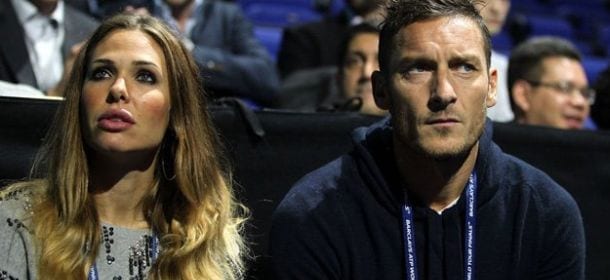 Ilary Blasi allo stadio con Francesco Totti: l'amore supera tutte le polemiche