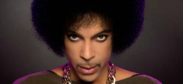 Paura per Prince, il cantante dopo un malore è stato ricoverato