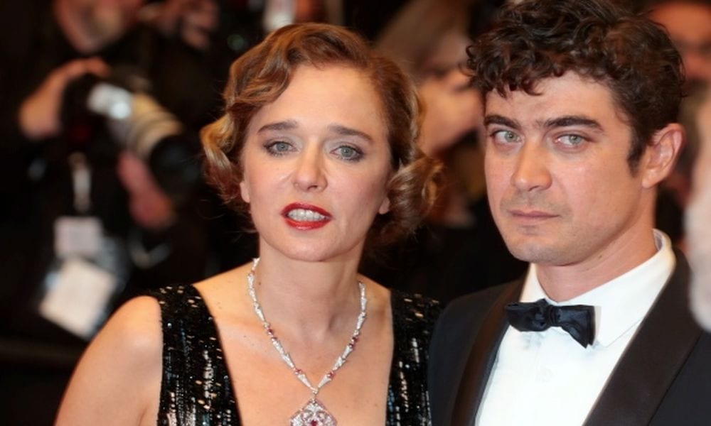 Cannes 2016, Riccardo Scamarcio e Valeria Golino sul red carpet insieme. La crisi è un ricordo?
