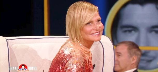 Simona Ventura contro Barbara D'Urso: "Ha un grosso problema con le donne"