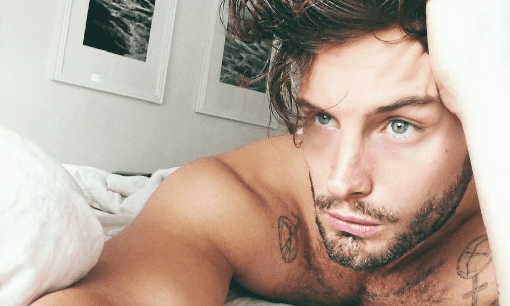 Nico Tortorella, l'attore americano completamente nudo [FOTO]