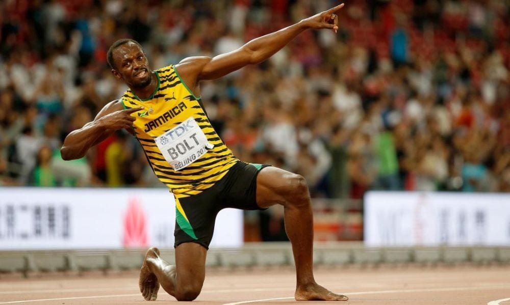 "Quest'oro è per te, popolo mio: alzati, Giamaica!": Bolt incanta il pubblico cantando...
