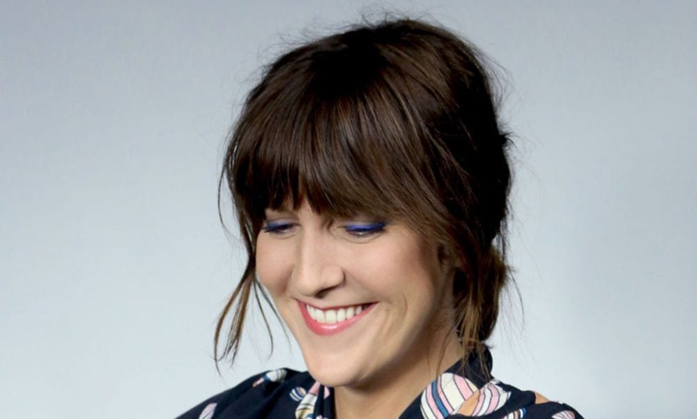 Caso Burkini: si spoglia in diretta per dimostrare di essere francese [VIDEO]