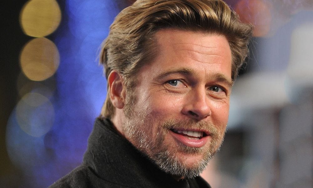 Gocce di Gossip: test antidroga per Brad Pitt, spesa con Porche per Michelle Hunziker e...