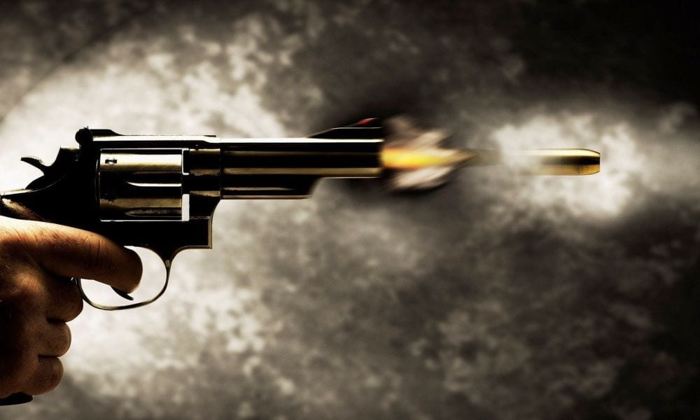 La fidanzata lo lascia: 22enne si spara in diretta Facebook [VIDEO]