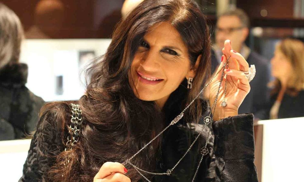 Pamela Prati squalificata rompe il microfono e litiga con il Grande Fratello [VIDEO]