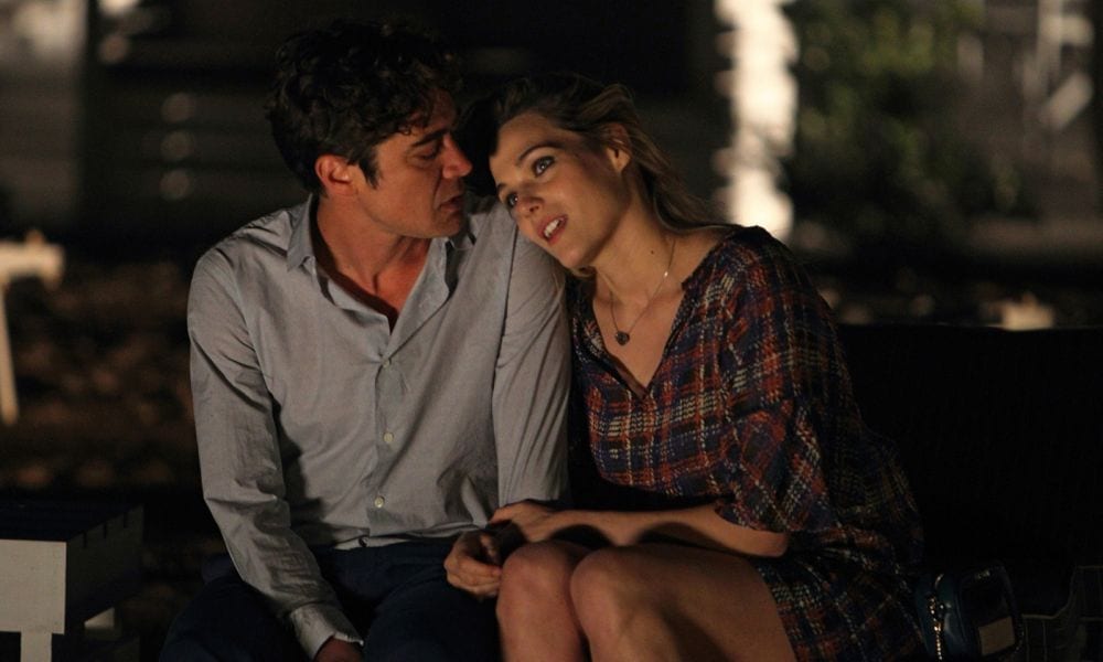 Laura Chiatti e Riccardo Scamarcio: karaoke di Natale [VIDEO]