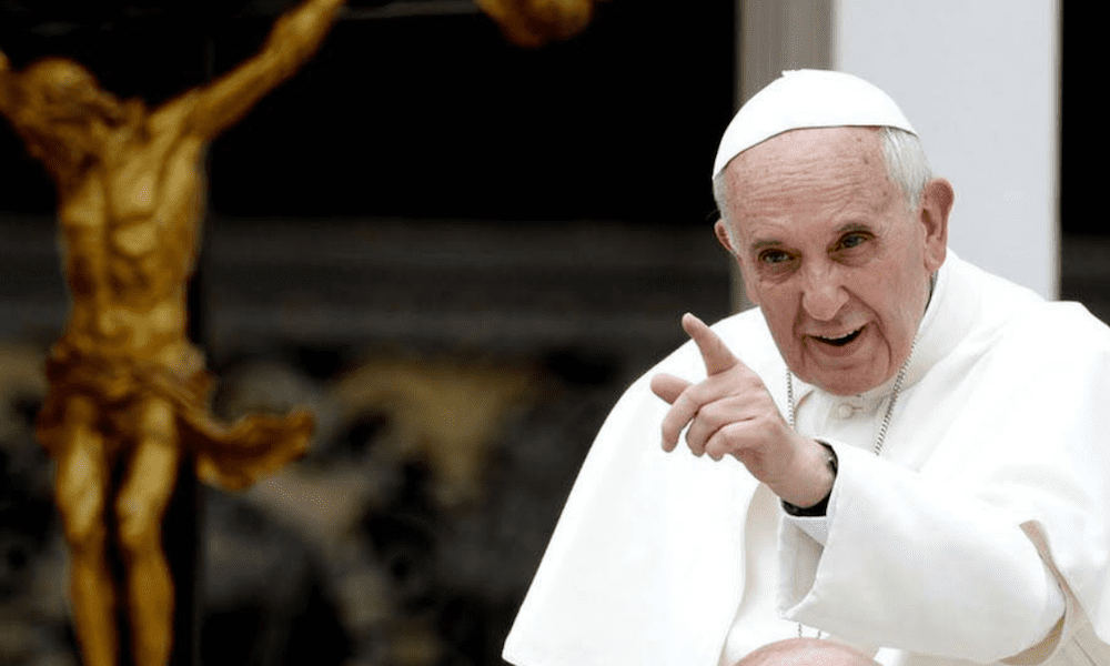 Il giornalista Giuseppe Cruciani contro Papa Francesco: "Una ca*ata pazzesca"