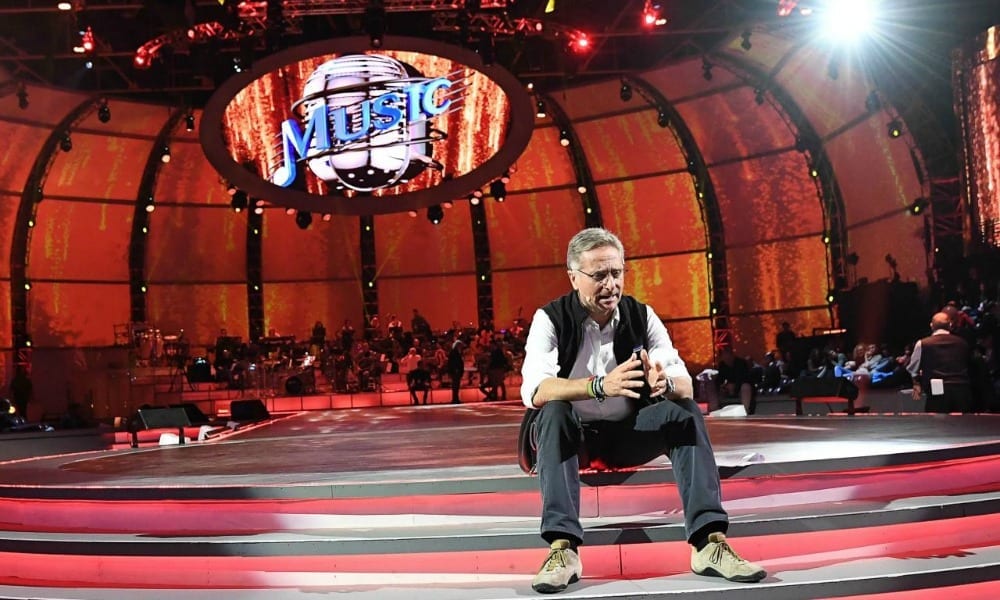 "Music" di Paolo Bonolis, ecco gli ospiti della seconda puntata [ANTICIPAZIONI]