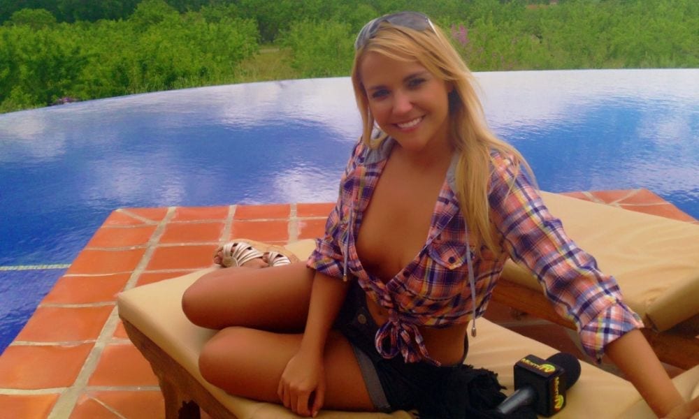 Miami Tv super hot: la presentatrice lascia tutti a bocca aperta [VIDEO]