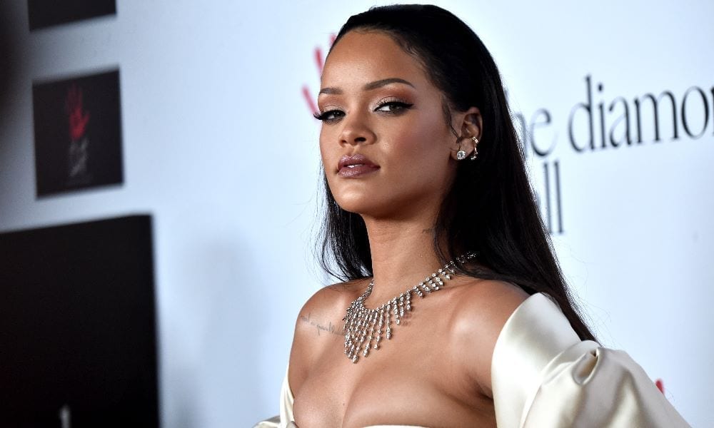 Rihanna festeggia 29 anni e...un ritorno di fiamma [VIDEO]