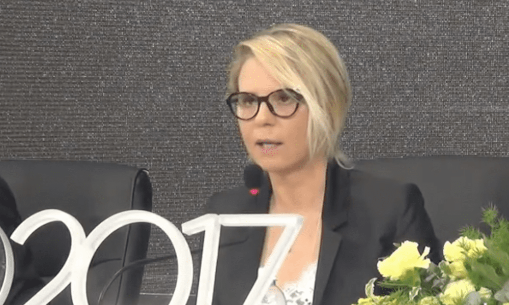 Maria De Filippi saluta Sanremo: "Grata per esserci stata, ma..." [VIDEO]