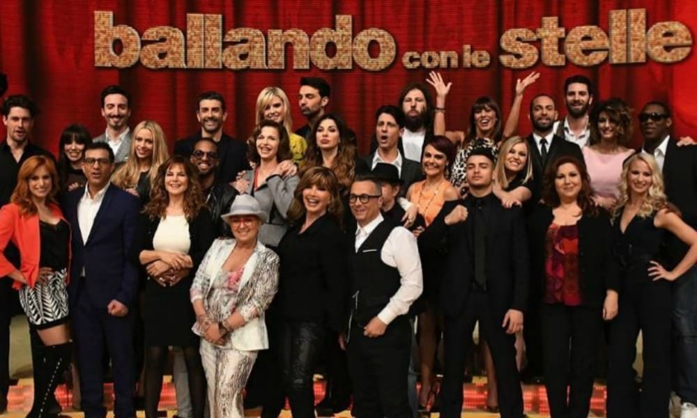 Ballando Con Le Stelle si fa hot: ecco lo scandalo che impazza in queste ore [FOTO]