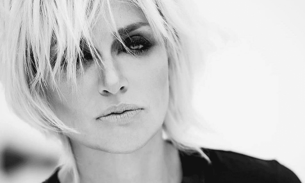 Paola Barale è sbarcata a L'Isola dei Famosi? Le foto della verità