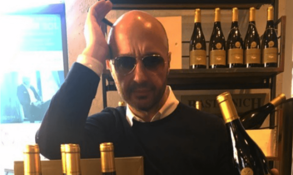 Joe Bastianich in dolce compagnia a Verona, chi è il suo nuovo amore? [VIDEO]