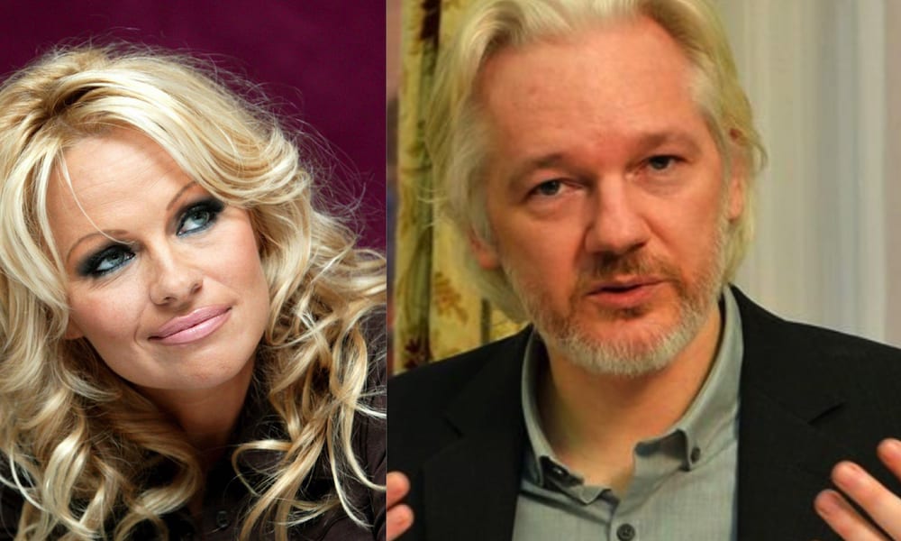 Pamela Anderson racconta la verità sulla storia d’amore con Julien Assange