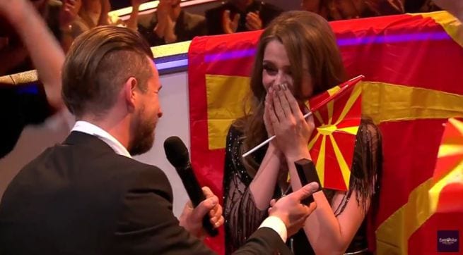 Proposta di matrimonio in diretta per una cantante in gara agli Eurovision 2017 [VIDEO]