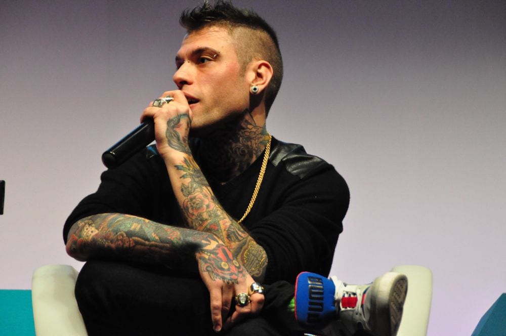 Fedez attacca Dario Franceschini e lui porta il rapper in tribunale: "Calunnia me e mia moglie"