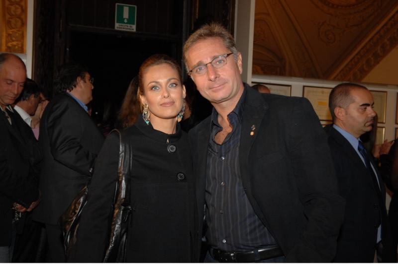 Paolo Bonolis vacanze d'amore con la moglie Sonia Bruganelli [FOTO]