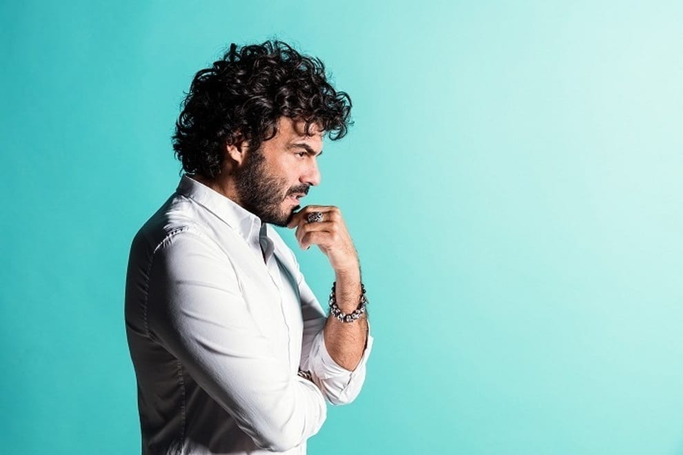 Incidente per Renga: ecco cosa è successo e come sta [FOTO]