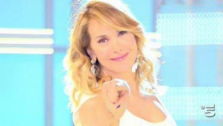 Barbara D'Urso fidanzata con Fabio Fulco? Spunta il bacio sospetto ad una festa privata