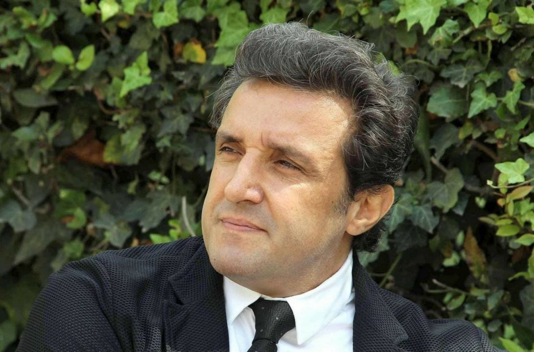 Flavio Insinna insulta un giornalista: "Sei un pezzente"
