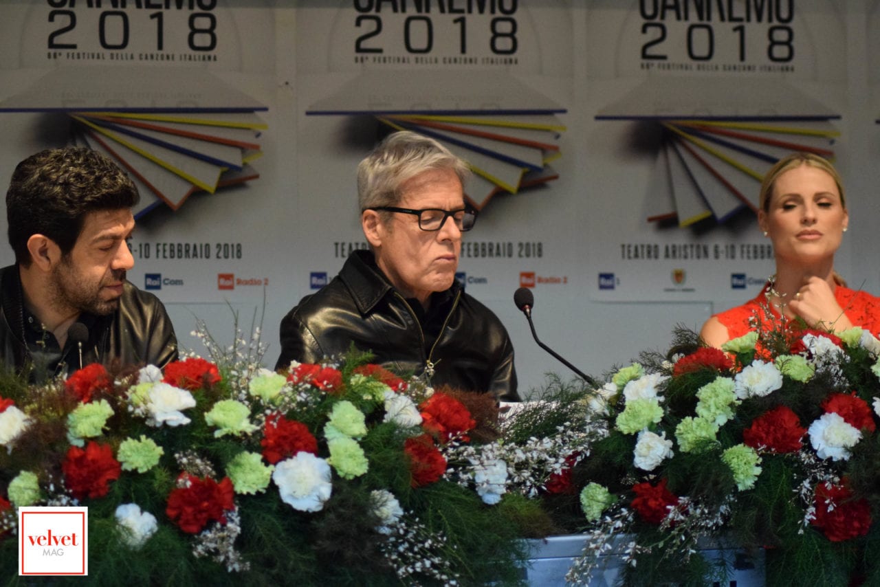 Sanremo 2018: le immagini di Baglioni, Hunziker (commossa) e Favino in conferenza [FOTO]