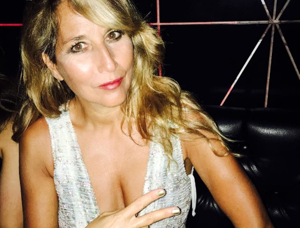 Gocce di Gossip: Jo Squillo pagata con i soldi per i poveri? Nuovo look per Arisa?