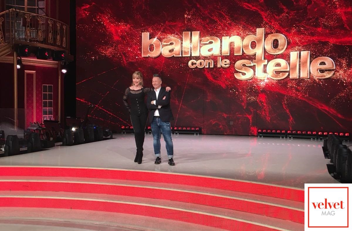 Ballando con le Stelle 2018, Milly Carlucci svela il terzo conduttore: le immagini [FOTO]