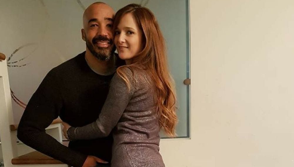 Domenica Live, Amaurys Perez: la reazione della moglie alle voci sul presunto tradimento [VIDEO]