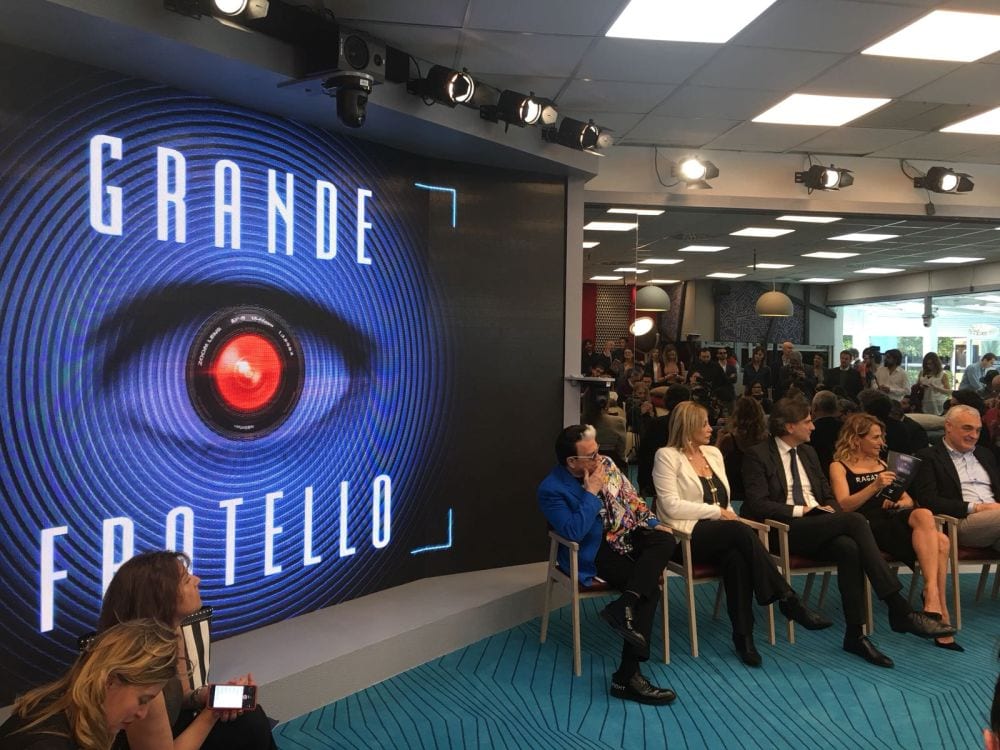 Grande Fratello 15: Barbara D'Urso mostra la casa in anteprima [VIDEO]