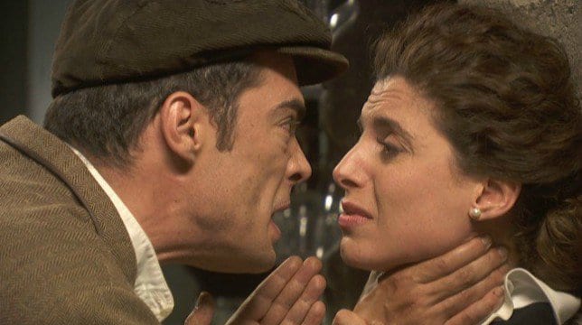 Il Segreto: Vincente ricatta Nazaria, cosa nasconde la donna? [VIDEO]