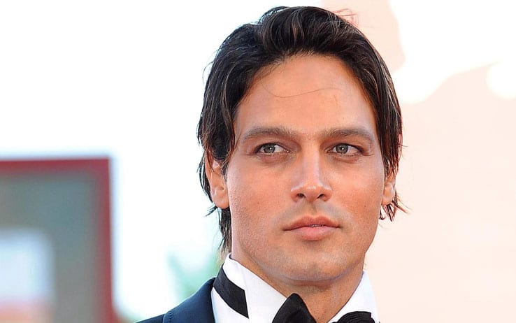 Gabriel Garko irriconoscibile: insulti sul web, ecco come è diventato