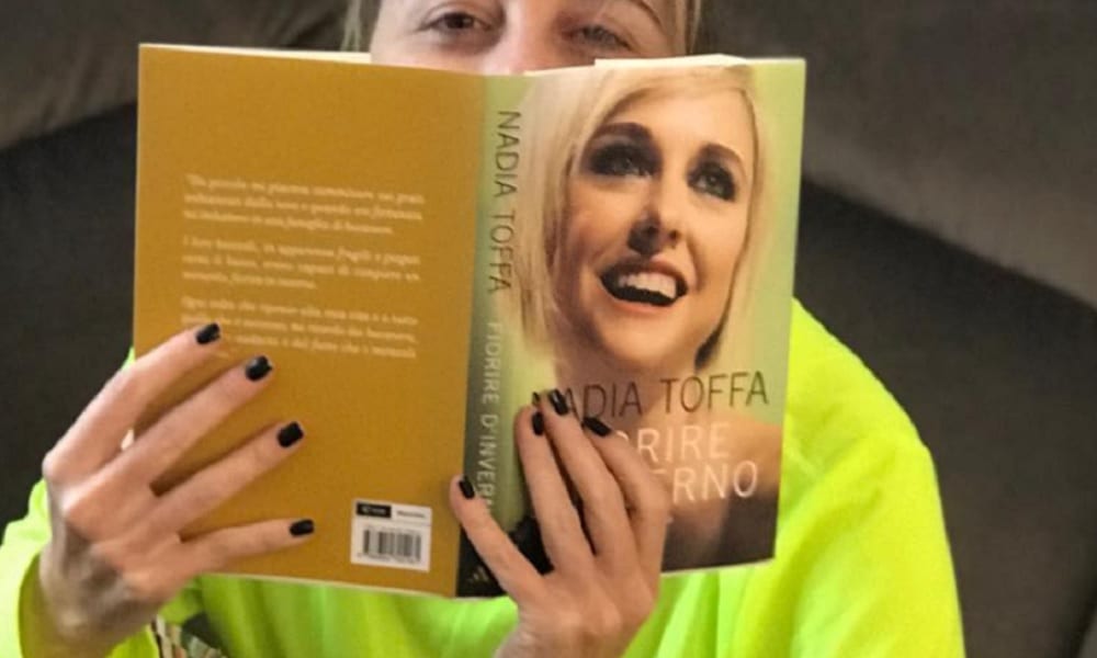 Nadia Toffa ha scritto un libro sul suo cancro: ecco "Fiorire d'inverno"