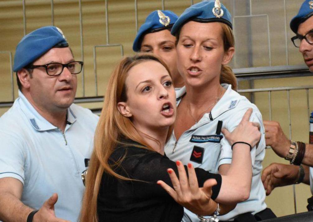 Veronica Panarello insultata dalle altre detenute: la mamma di Lorys Stival isolata in carcere