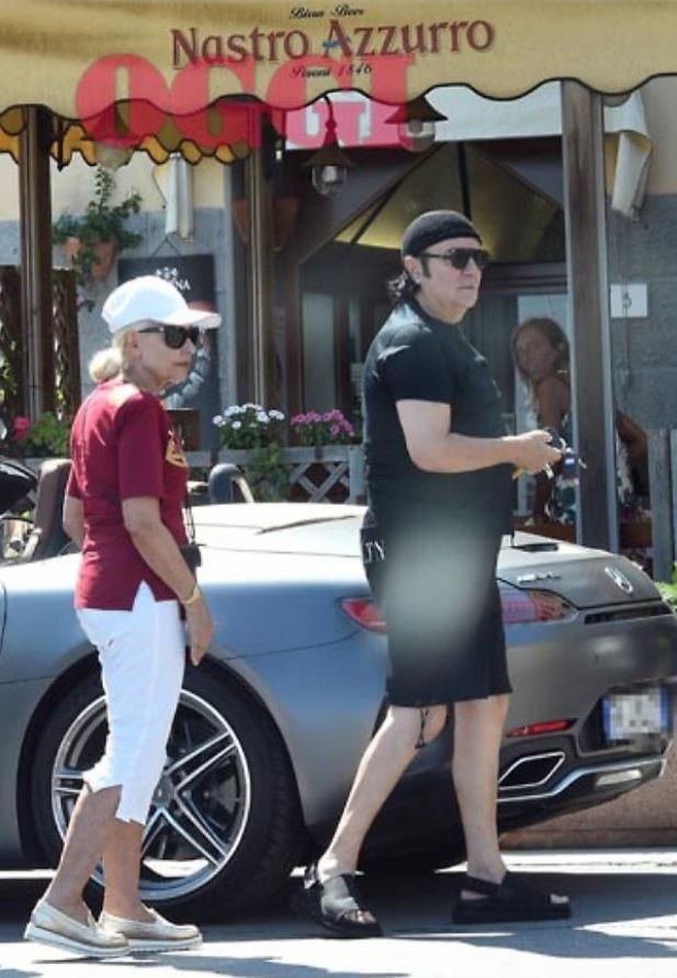 Raffaella Carrà irriconoscibile: ecco come è stata beccata [FOTO]