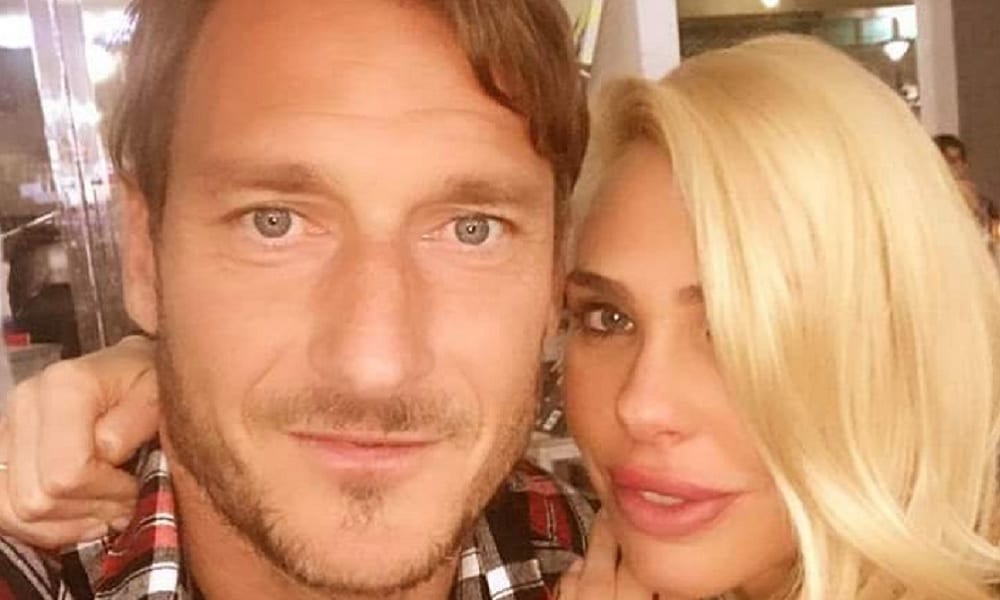 Francesco Totti, retroscena piccante: "Così a letto spoglio Ilary Blasi"