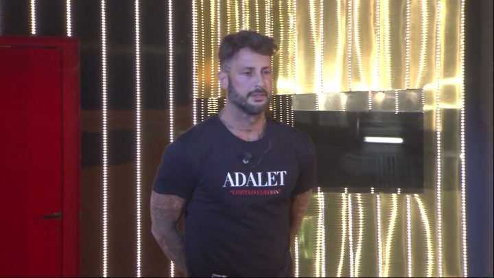 Fabrizio Corona denunciato dal Codacons per pubblicità occulta