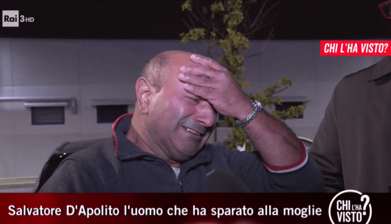 Spara alla moglie e fugge in Vespa, a Chi l'ha visto? confessa: "È colpa della setta" [VIDEO]