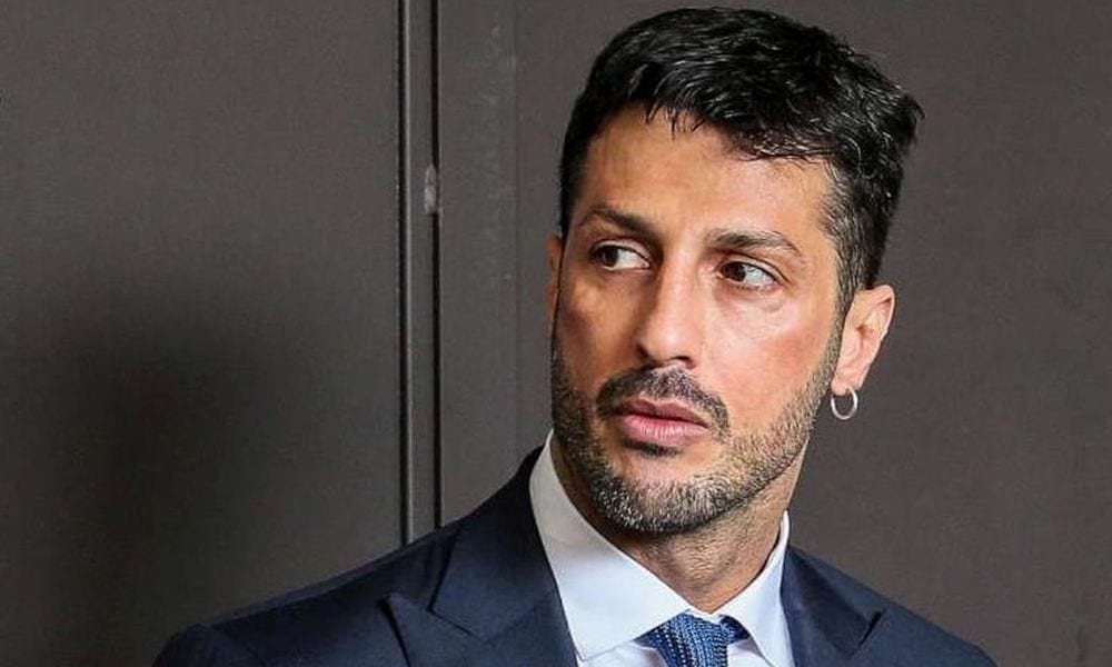 Fabrizio Corona torna dalla donna del suo cuore “Certi amori non finiscono”