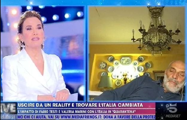 Paolo Brosio dorme in diretta: la reazione di Barbara D'Urso