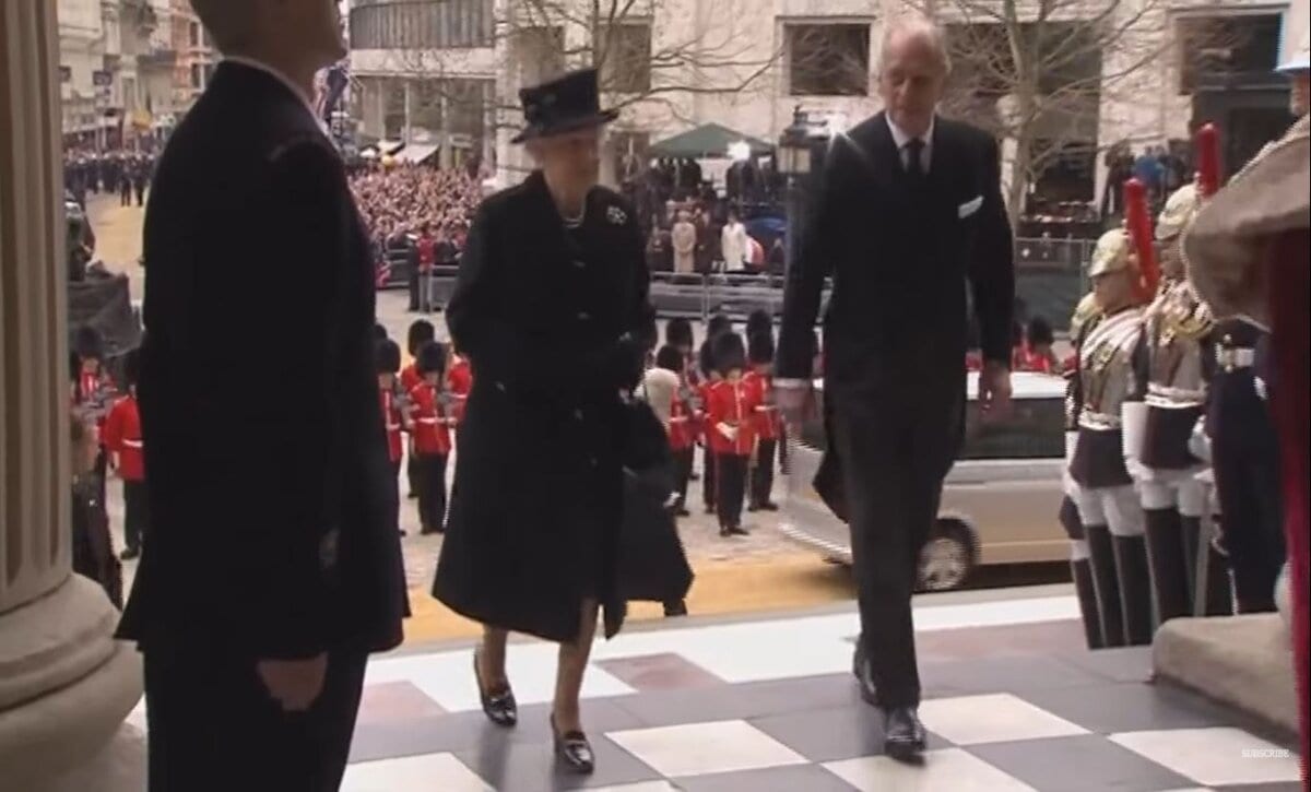 Regina Elisabetta lutto